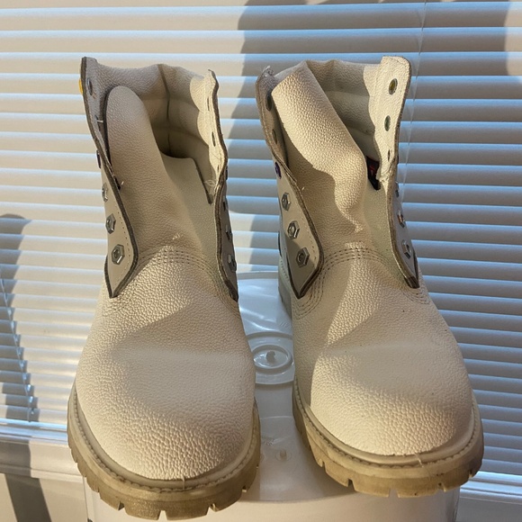 Women's Timberland Boots Size 9.5 - Picture 9 of 16